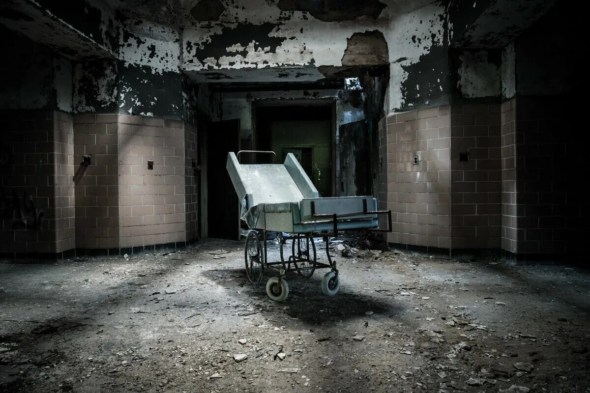 Ужас заброшенный. Заброшенный госпиталь (abandoned hospital red). психиатрическая лечебница денби. психиатрическая больница асилум. психиатрическая больница заброшка.