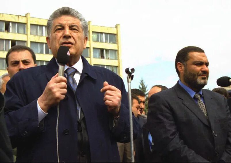 Ереван вазген саргсян. Ереван вазген саргсян. Шушан петросян вазген саргсян. Вазген саргсян спарапет. Ереван вазген саргсян.