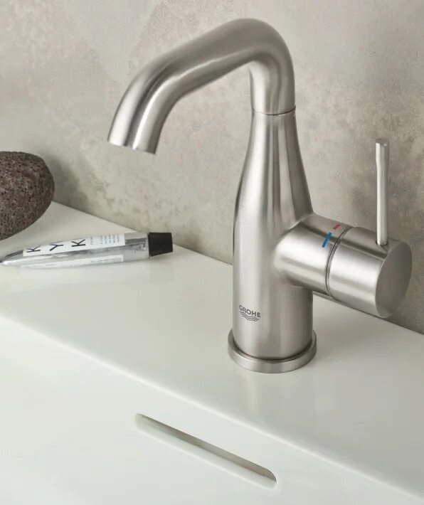 Grohe Essence dn15 New смеситель. Смеситель Essence New 33624001. Grohe 23462al1. Grohe Essence New 19286dl1.