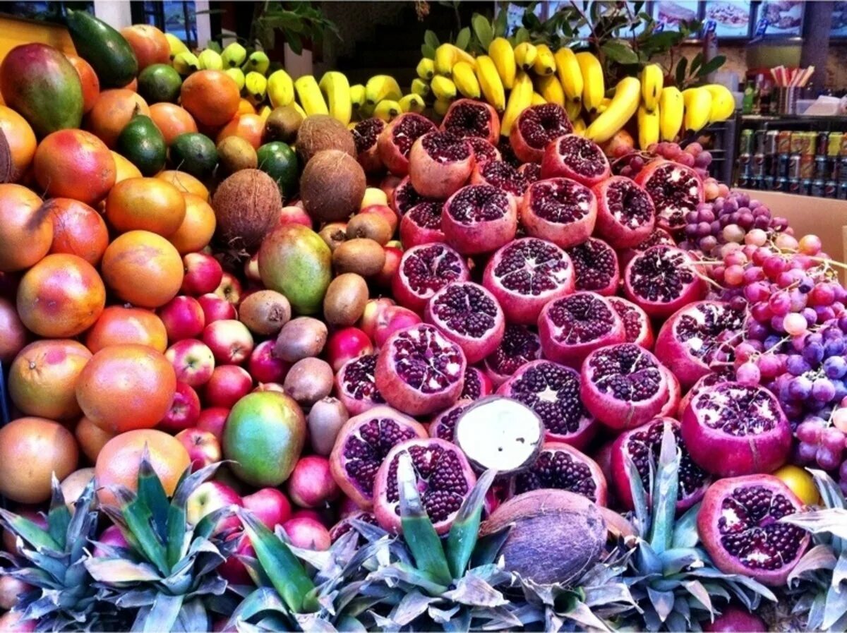 Продажа экзотических. Экзотические фрукты. Фрукты в Турции. Экзотические фрукты и овощи. Турецкие экзотические фрукты.