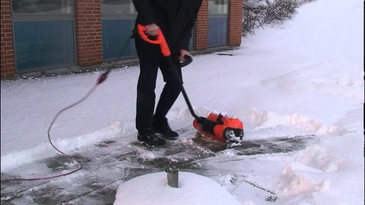 Снегоуборщик на триммер. Снегоуборщик электрический Texas Snow Buster 390. Снегоуборщик из мотокосы КМП 1.0. Насадка-снегоуборщик St 720. Снегоуборщик OMAX 52101.