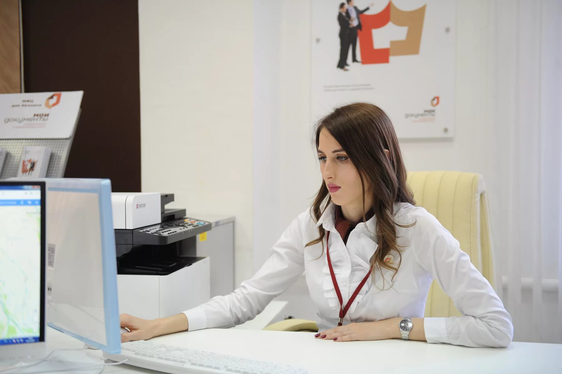 мфц коммунар гатчинский район. мфц сосновый бор. мфц в сосново приозерский район. мфц сосновый бор. ставим машину на учет.