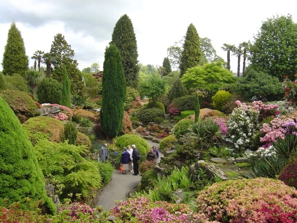 Конкурс лучшие сады. Сады Леонардсли (Leonardslee Gardens). Сад леондарси в Англии. Леонардсли Гарден рододендрон.