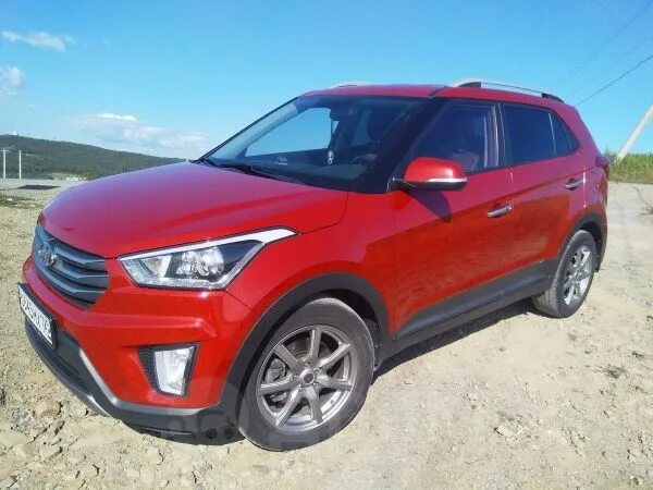 Hyundai Creta красная. Hyundai Creta красный цвет. Hyundai Creta красный перламутр. Хендай Крета Вишневая.