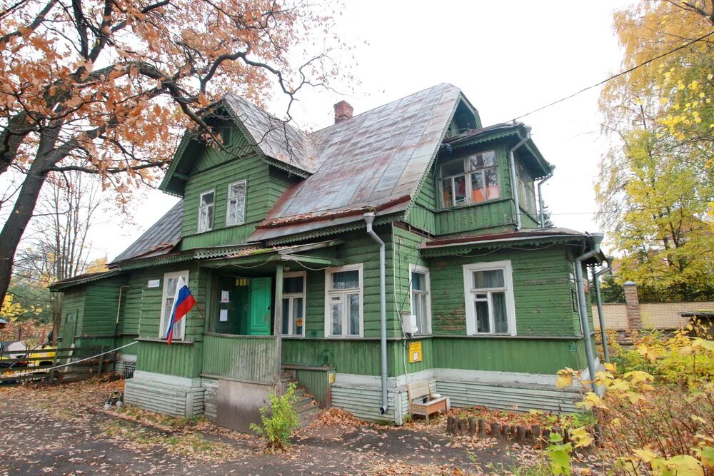 Дом в озерках. Озерки питер домики. Дома в озерках. Дом 314 м2. Деревня озерки всеволожск.
