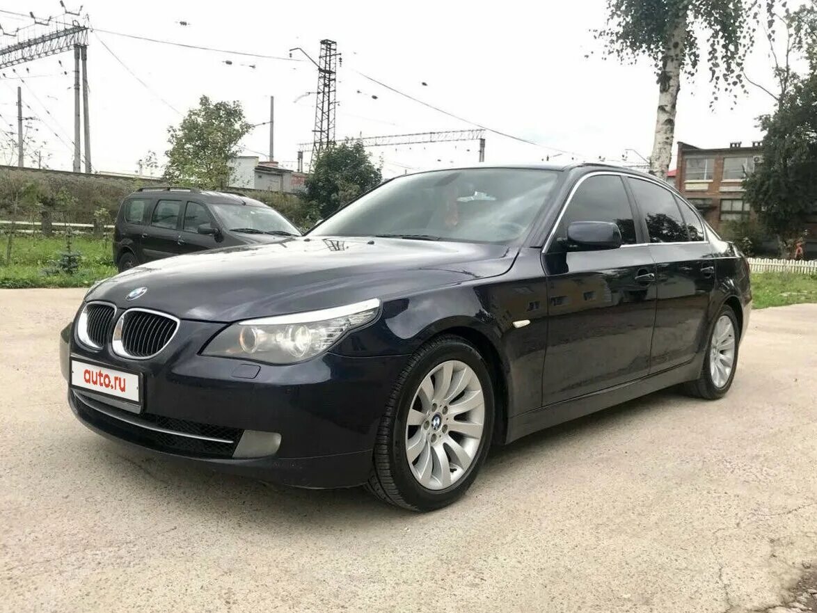 Бмв 5 седан 2008. Бмв 530 белая. Бмв 5 с пробегом. Е60 525i. Bmw 525i 2008.