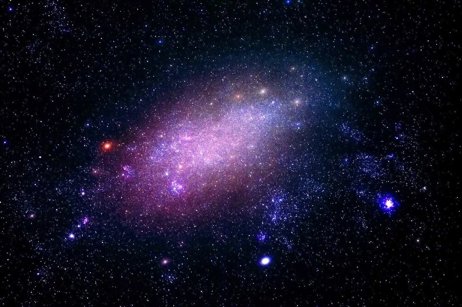 Космос 4 класс видео. Галактика большое Магелланово облако. Малое Магелланово облако. Галактики большое и Малое Магеллановы облака. Малое Магелланово облако Хаббл.