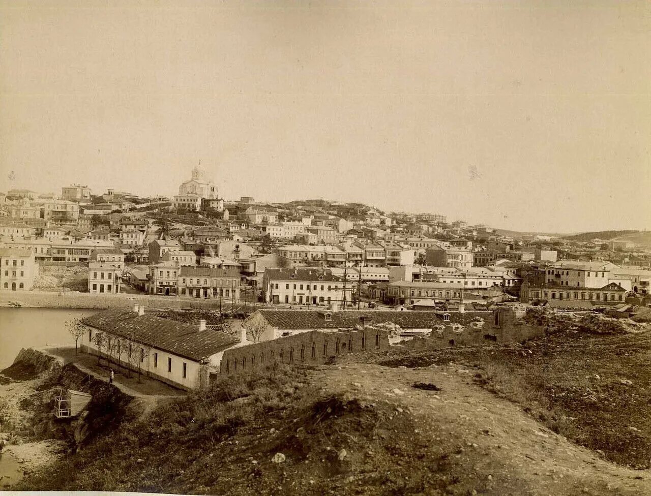 Ахтиарская бухта севастополь бастион. Севастополь 19 века. Графская пристань севастополь в 1942. Севастополь 1860. Год создания севастополя.