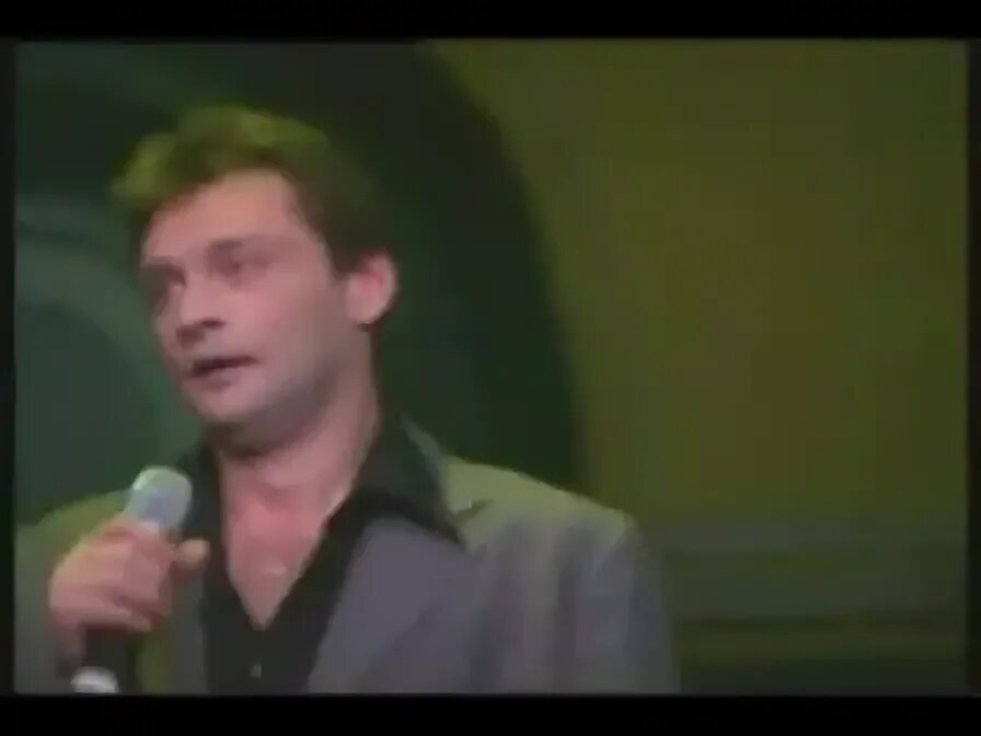 За волю слушать. За волю слушать. Домогаров поёт. Александр домогаров за волю. За волю слушать.