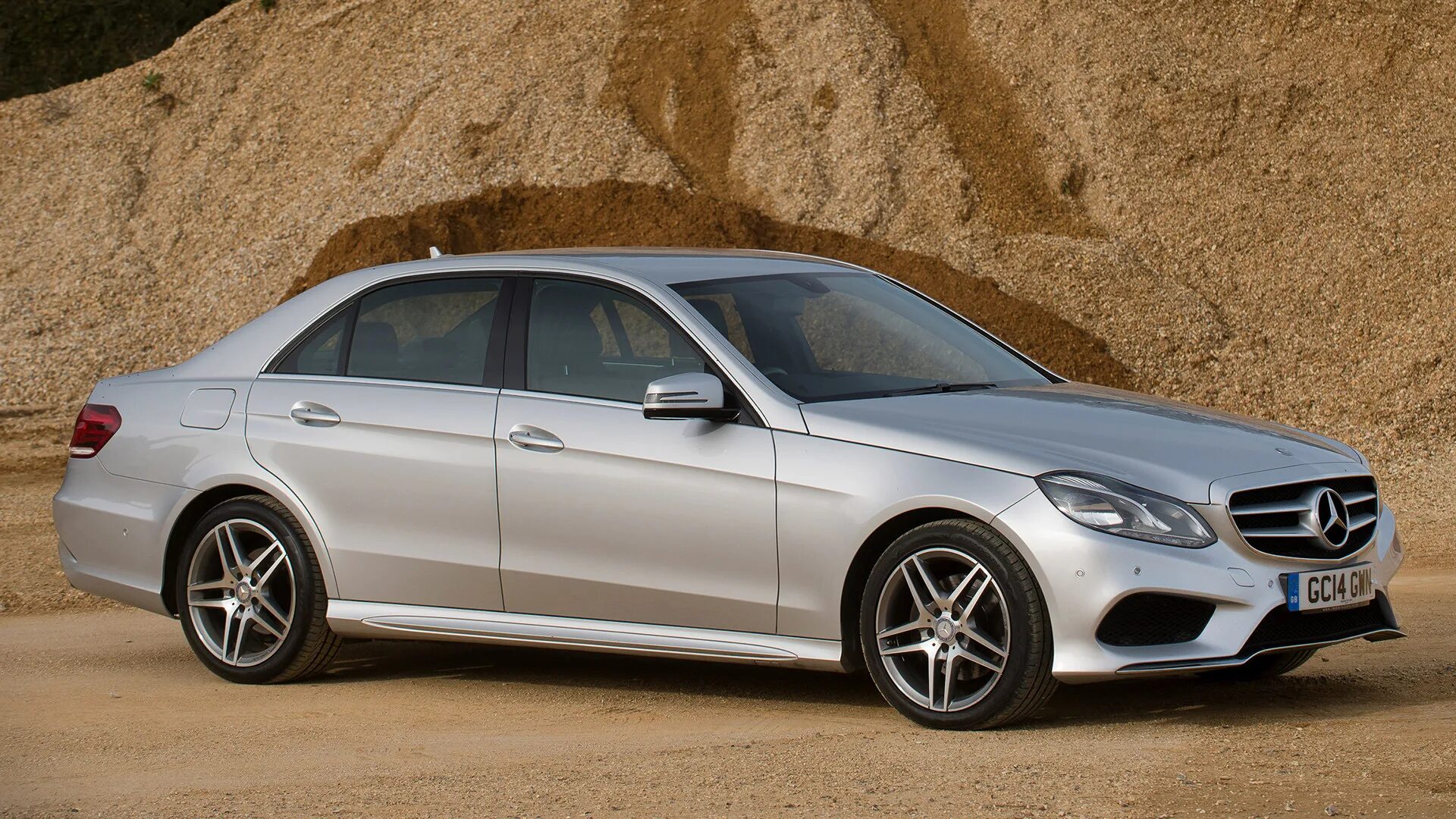 Mercedes-benz e220 2015. Mercedes e класс 2013. Мерседес e180. Мерседес бенц е класс 2013. Мерседес-бенц e350.