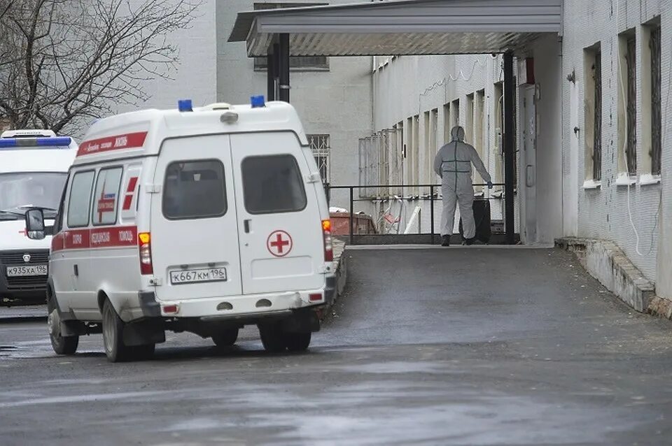 Сайт 6 больницы екатеринбург. Больница чахлина в ЕКБ. Гор больница номер 6 Екатеринбург. 6 Больница Екатеринбург фото. Картинки 6 больницы Екатеринбург Екатеринбург.