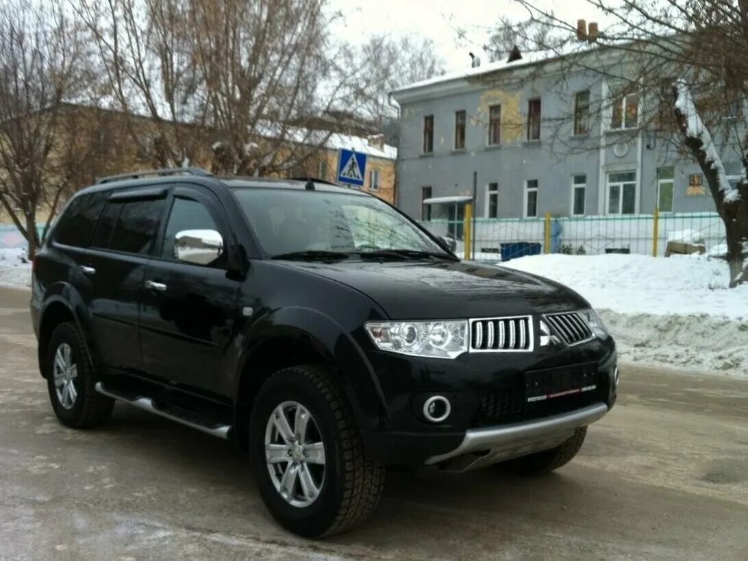 Митсубиси паджеро спорт 2010 года. 5. Митсубиси паджеро спорт 2010 черный. Mitsubishi pajero sport ii, 2010. Митсубиси паджеро спорт 2010.