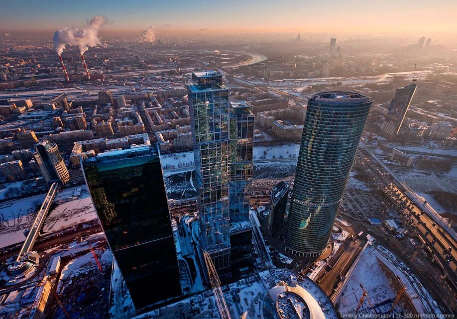 Риа новости москва сити. Москоу Сити высота. Высота башен Москоу Сити. Вид с высотки Москва Сити. Виды и небоскреб о в Москоу Сити.
