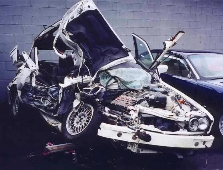 BMW e36 crash. Crash BMW m5 e34. BMW e34 crash. BMW e39 crash.