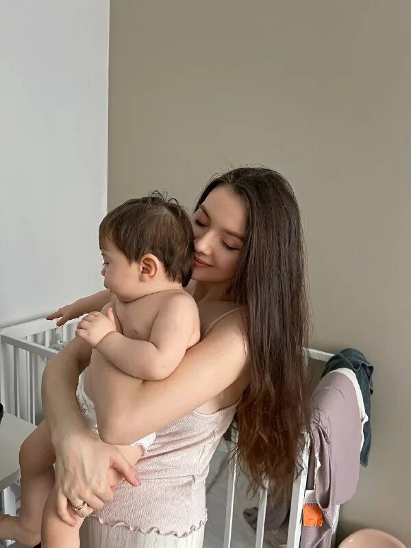 подушка wow коралл, отк 70x70. вау мамы. вау вау мама. вау мам. Buns ads.