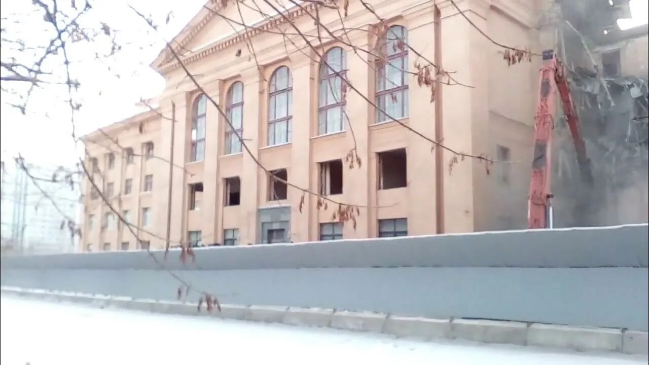 Снос домов в потапово 27. Дмитровский снос. Снос незаконных построек. Ангарская дом 2 корпус 1. Дмитровском шоссе 107 висхом.