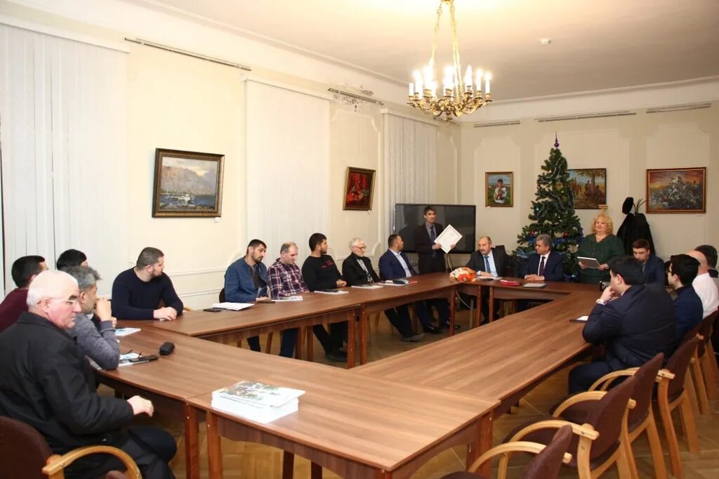 диаспоры санкт-петербурга. диаспора таджикистана в санкт-петербурге. консул таджикистана в санкт-петербурге. корейская диаспора в питере. глава таджикской диаспоры в казани.