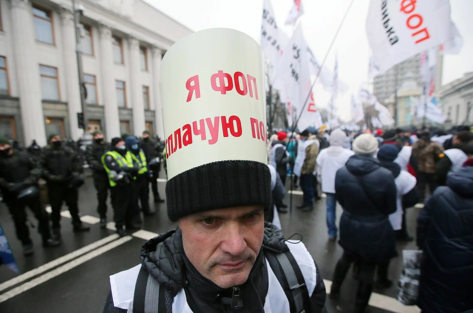 Украина ру последние. Украинские активисты фото. Антироссийские протесты в Украине. Митинги на Украине против России. Украинские активисты поддержали акции.