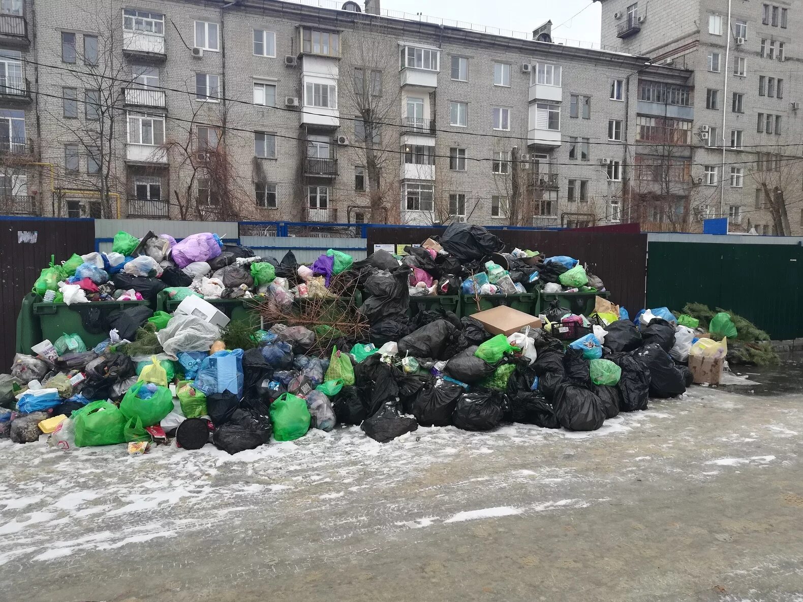 Мусорка. Мусорные баки Волгоград. Новые мусорки