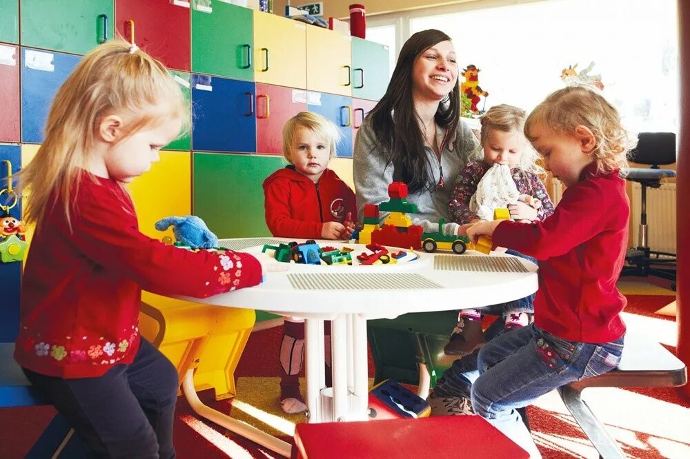 Детская швейцария. Лесной детский сад в дании. Детская швейцария. Детский сад в швейцарии. Детский сад в швейцарии.