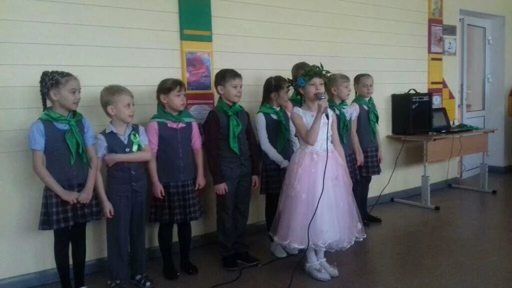 Гимназия 1 г стрежевой. Гимназия номер 1 стрежевой. Гимназия номер 1 стрежевой. Школа 5 г стрежевой. Школа-гимназия стрежевой.