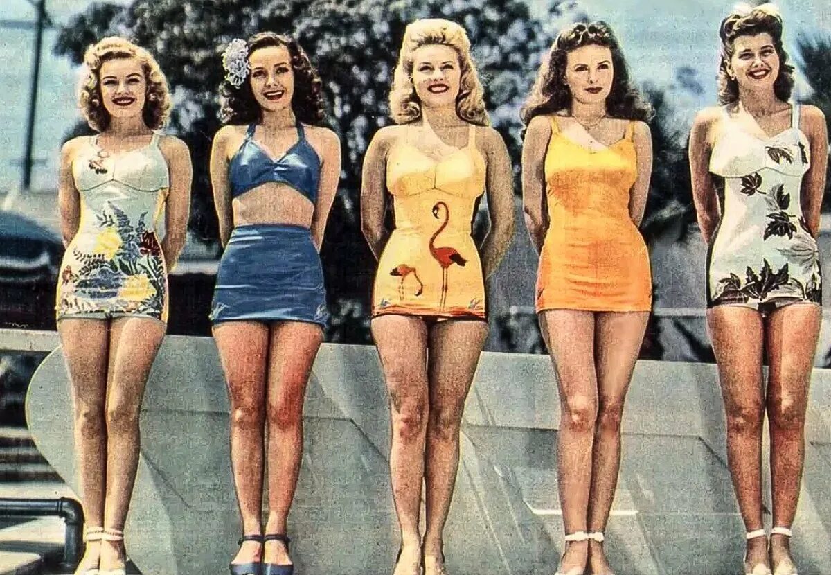 Жены 80х. Купальники 1940х. Мода 60-х купальники. Купальники 50 годов. Мода 60 годов.