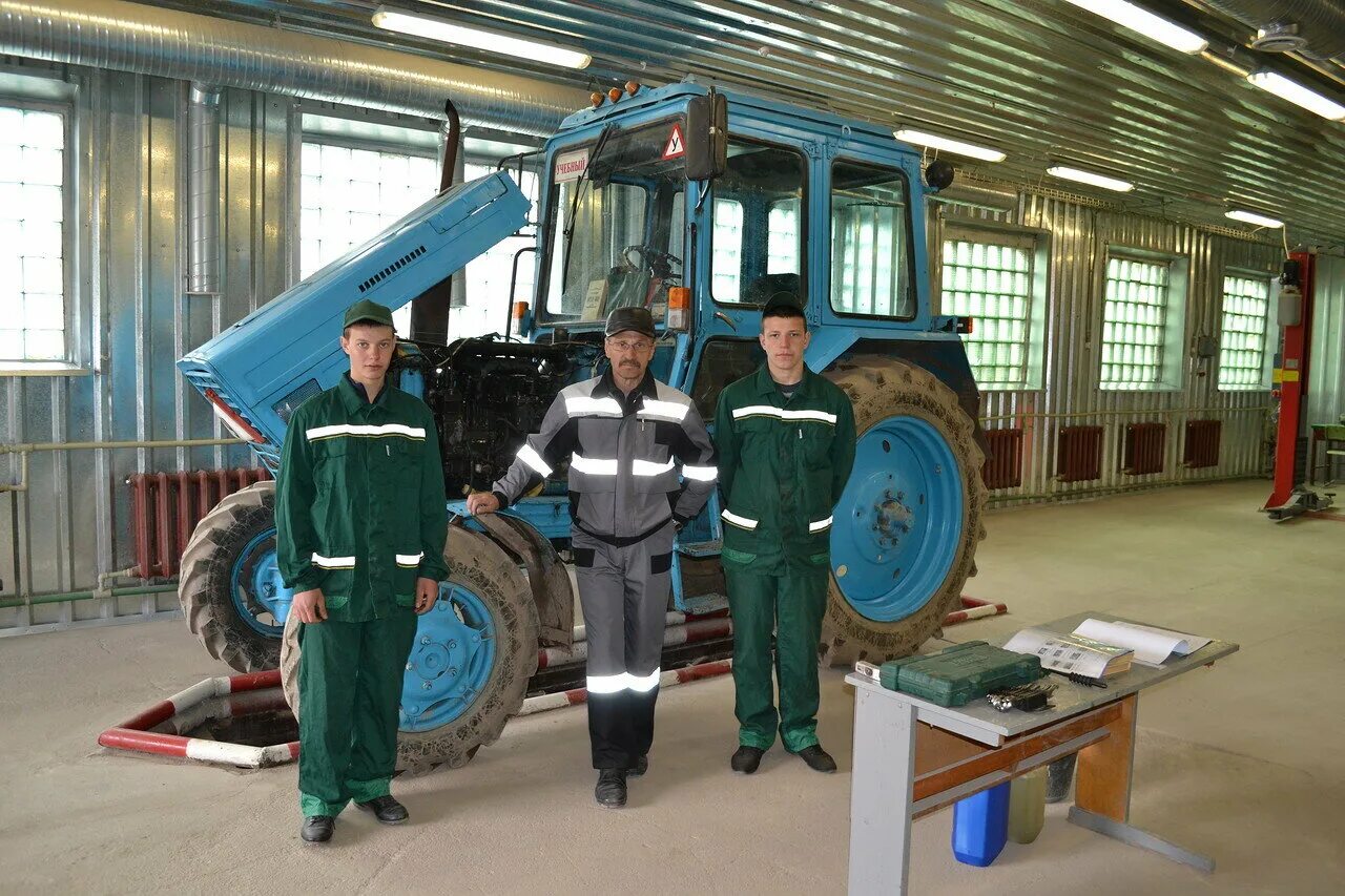 учебные кабинеты по профессии тракторист. работа по профессии тракторист машинист. работа по профессии тракторист машинист. профессия тракторист-машинист сельскохозяйственного. профессиональные навыки тракториста машиниста.