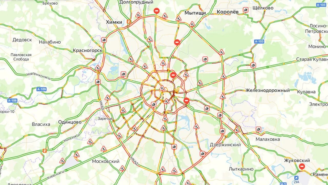 Пробки с учетом времени. Московская Кольцевая автодорога пробки. Пробки на МКАДЕ внешняя сторона. Пробки в Москве сейчас МКАД.