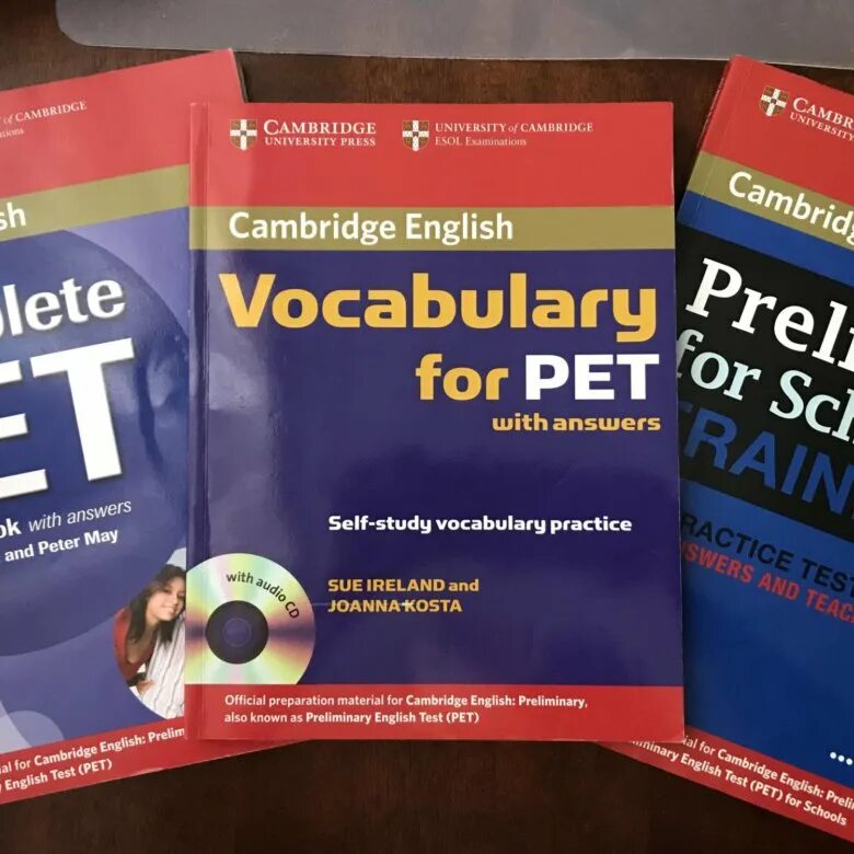 Pet 3 book. Кембриджский учебник английского. Cambridge книги по английскому. Кембриджские учебники по английскому. Cambridge English учебники английского.