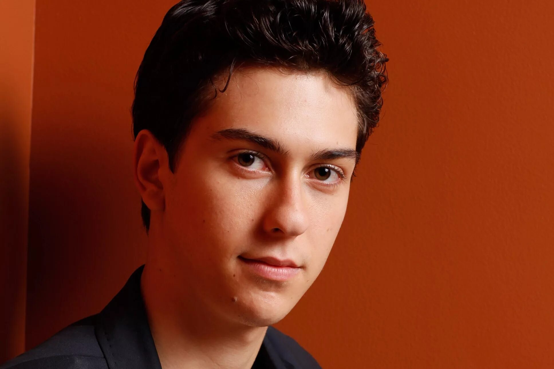 Нат Вулф. Алекс Вулф. Нат Вулф актер. Nat Wolff Bello. Нат кол