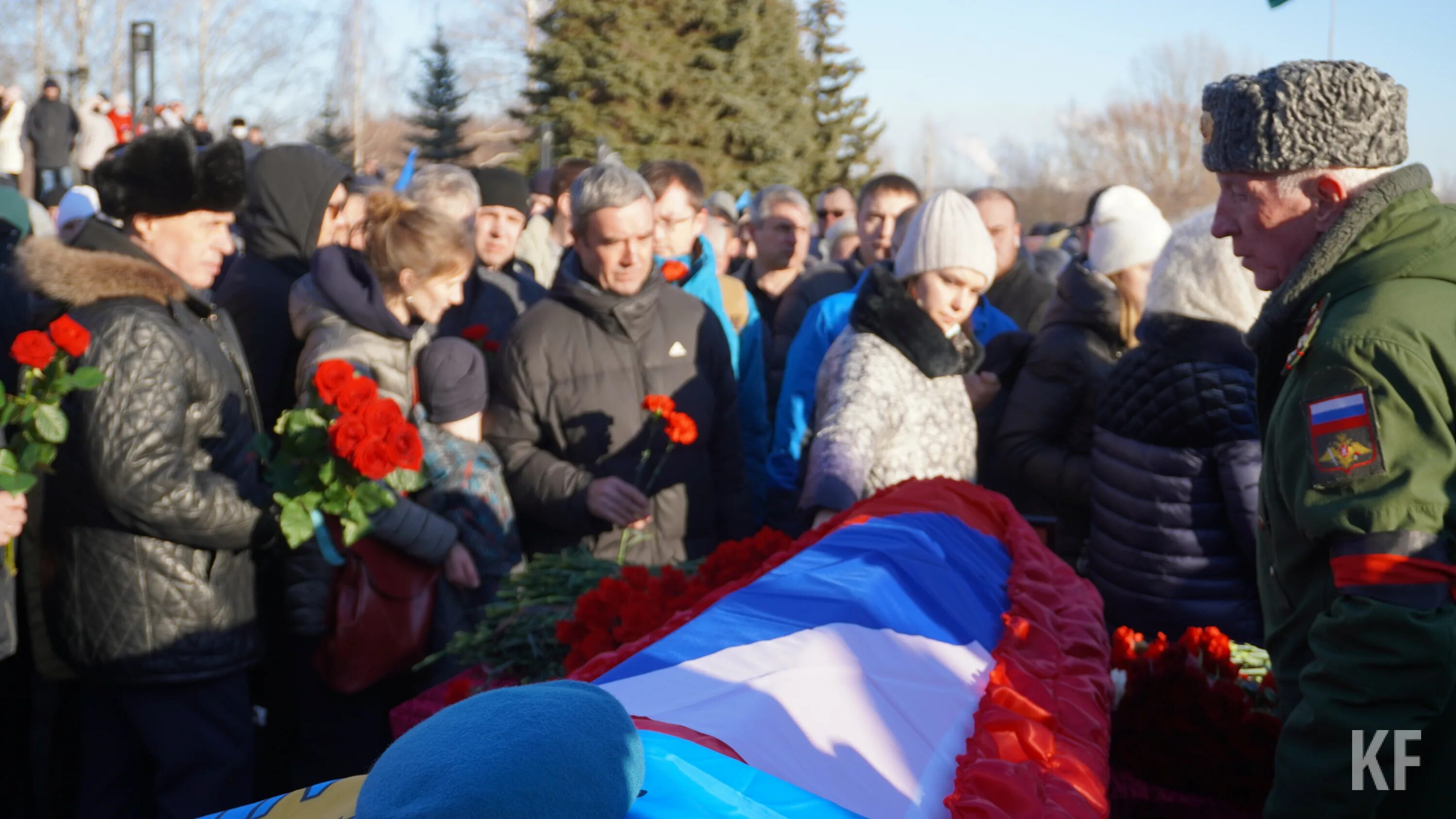 Умершие 1 мая. В Нижнекамске простились. В Таре простились с погибшим. В Нижнекамске простились с погибшим на Украине. Нижнекамск прощание с погибшими.