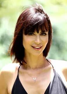 PHOTOS / VIDEO - Catherine Bell 80s Haircuts, Lisa Bell, Brunette Actresses...