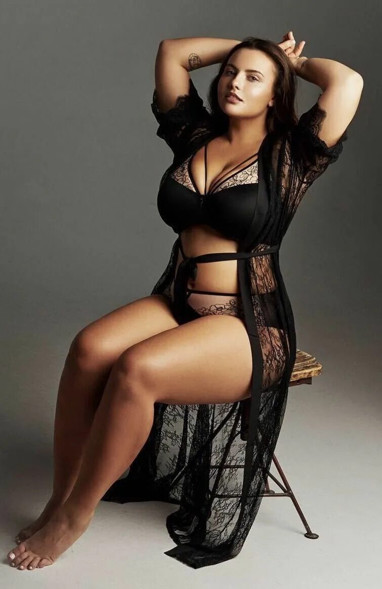 Наташа энциноза. Наташа энкиноса legs. Модель fernanda d avila. Виктория манас plus size. Сэмми модель плюс-сайз sammyy02k.