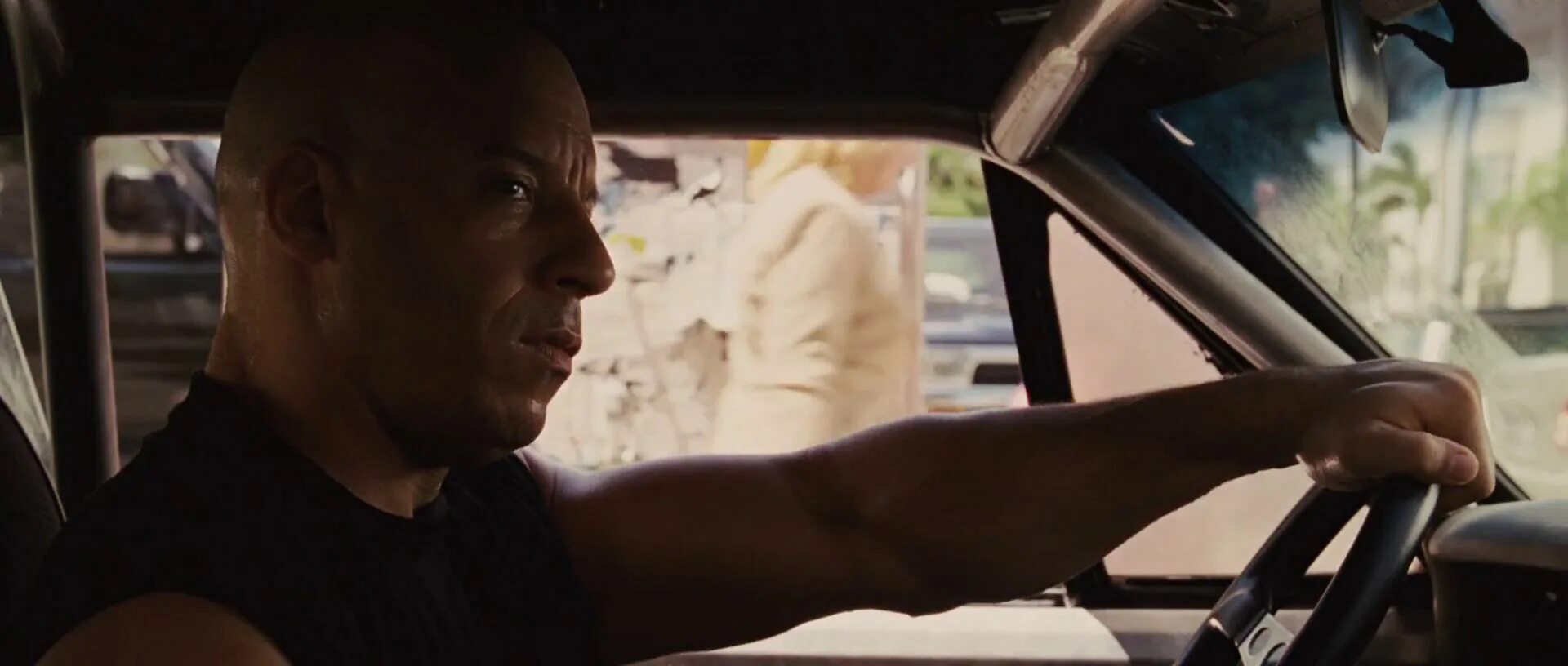 Форсаж 5 (2011) fast five. Эльза патаки форсаж 5. Кьет из форсаж 7. Форсаж 5 фильм 2011. Форсаж 5 скала.