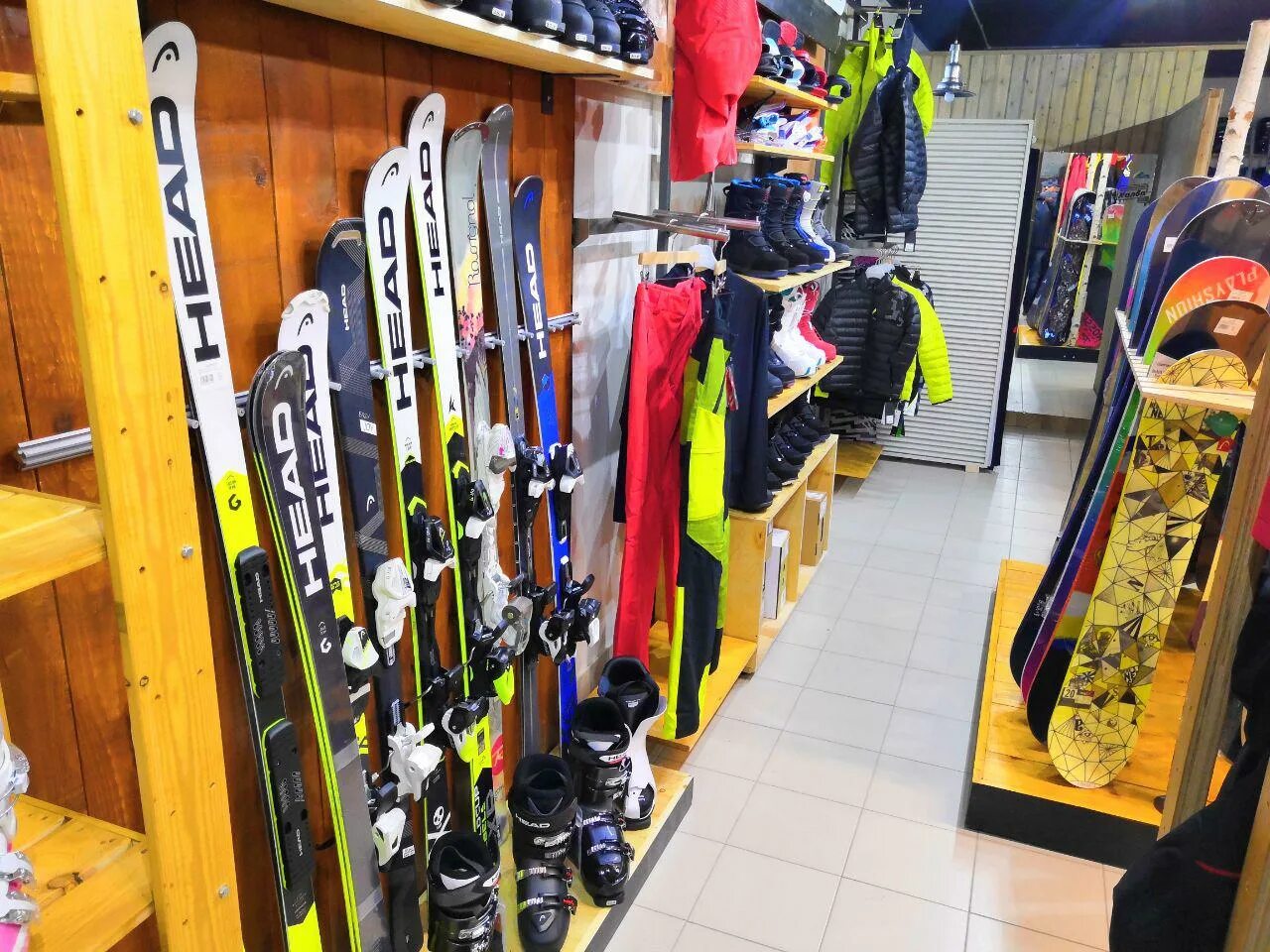 Советские спортивные магазины. Магазин лыж. Спортивный магазин горнолыжный магазин. Мой спортивный магазин. Спорт магазин лыжная.