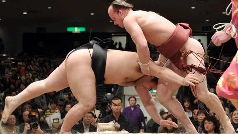 It's Not The Size Of This Sumo Wrestler That's Stunning 
