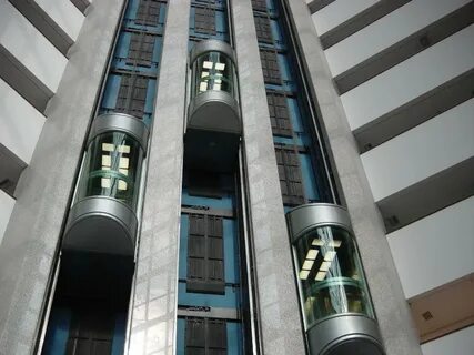 Какой лифт установлен в здании
