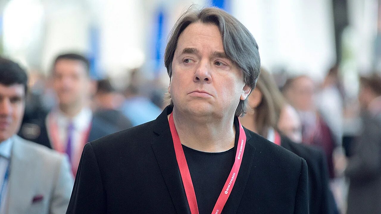 Константин эрнст злой. Эрнст какая национальность. Константин эрнст в молодости. Константи́н льво́вич эрнст. Константин эрнст 2021.