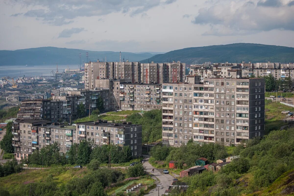 Мурманск гора дураков. Мурманск зеленый мыс зимой. Мурманск центр города. Мурманск виды города. Мурманск столица заполярья.