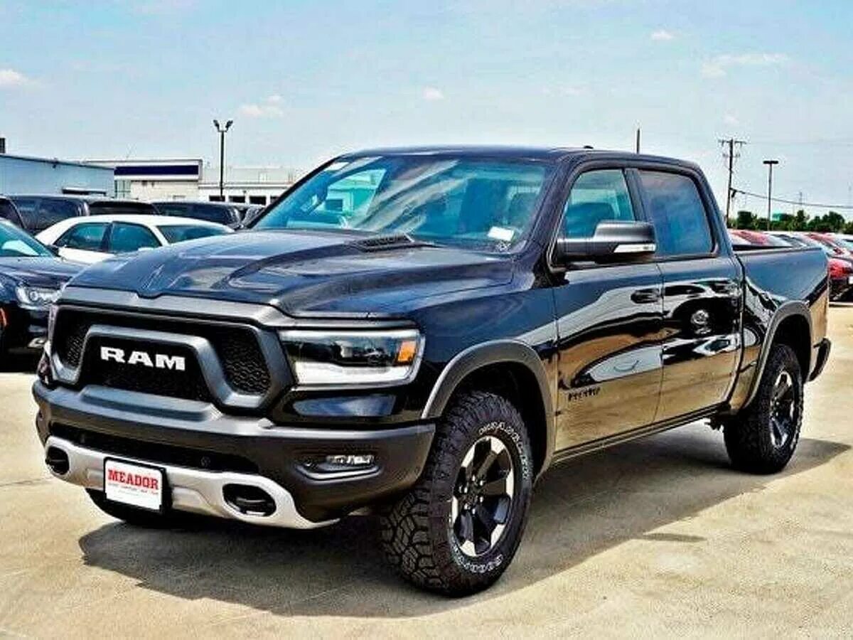 Рам купить бу в россии. Dodge Ram 1500. Пикап dodge Ram 1500. Dodge Ram 1500 2018. Dodge Ram 2018.