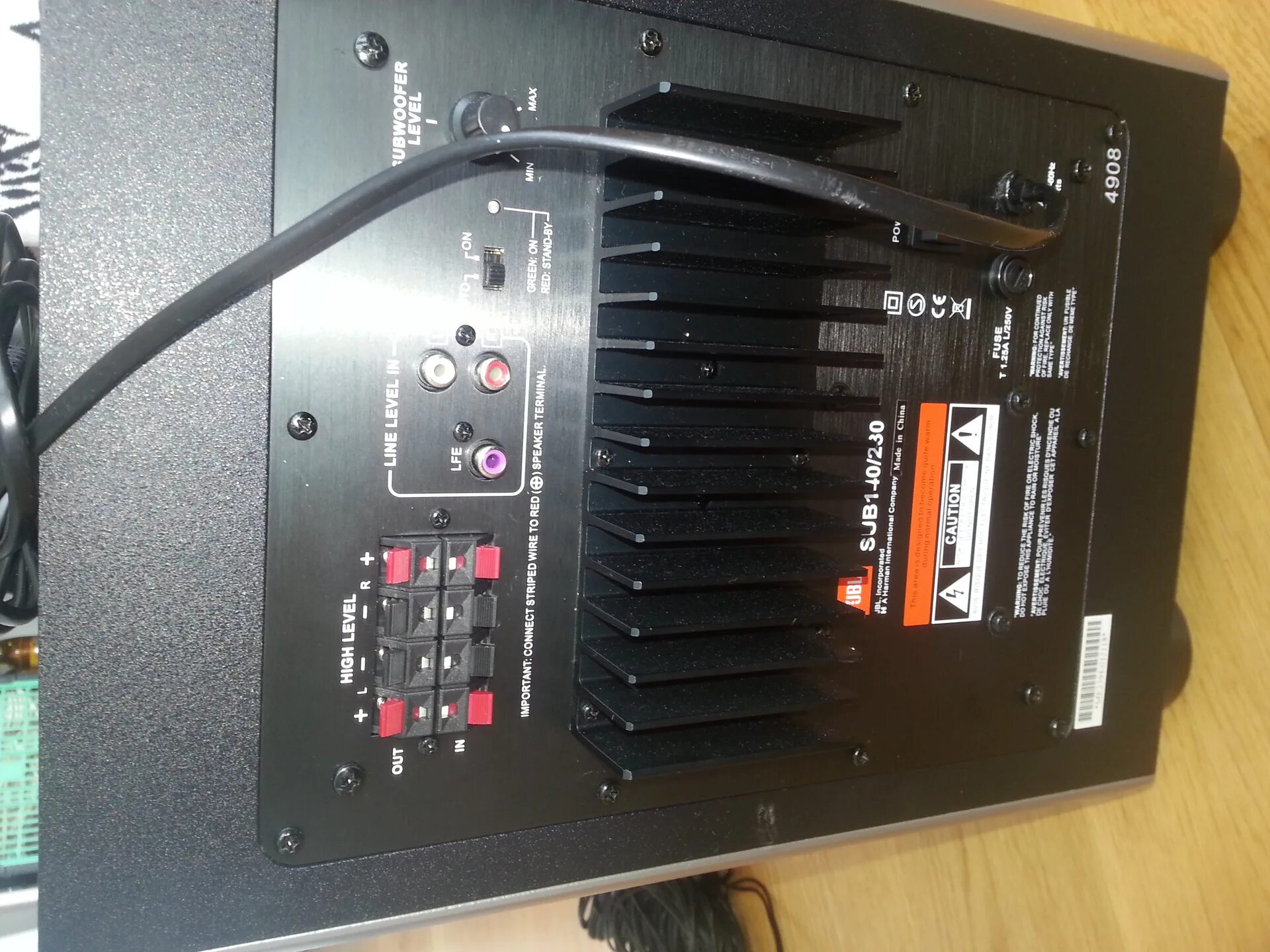 Jbl 140/230 сабвуфер. терка ппу 140х230мм облегченная. 230 140. /кор. терка dexx полиуретановая, 140х230мм.