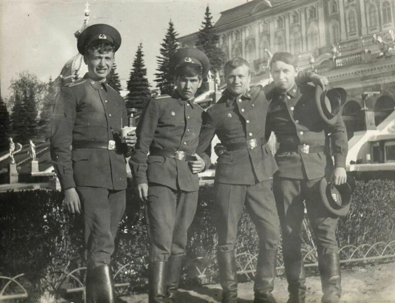 Ленинградское высшее общевойсковое командное училище. Ленинградский командный училище. Ленинградский командный училище. Ленпех-лучше всех. Ленинградское общевойсковое командное училище им с м кирова.