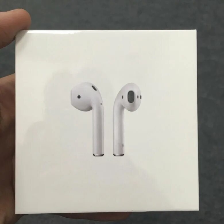 Airpods коробка оригинал. AIRPODS 2018 наушники. Коробка на оригинальные наушники аирподс 2 поколения. Аирподсы два коробка оригинал. Аирподсы новые коробка.