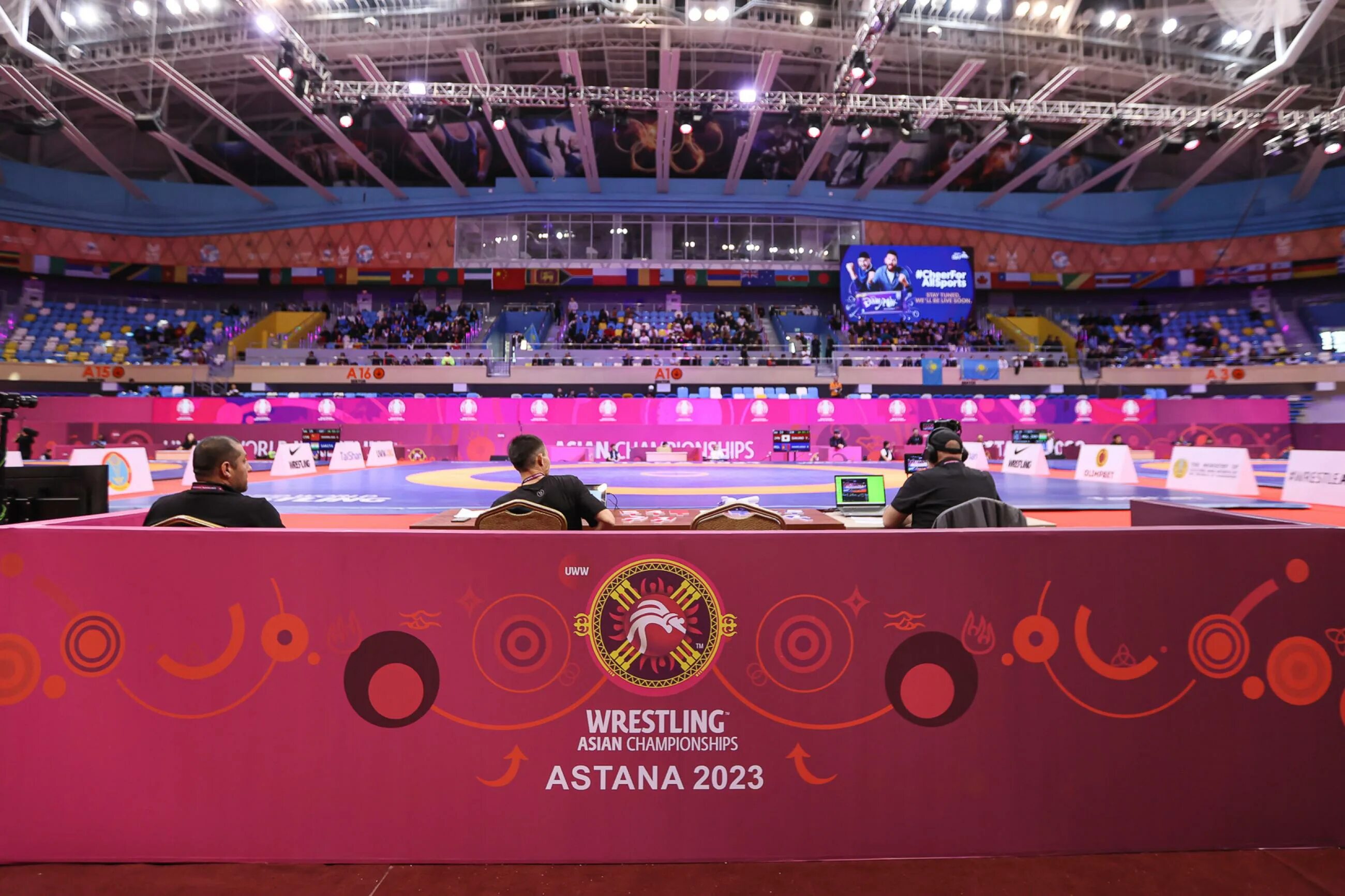 Прямая трансляция чемпионата азии. Чемпионат азии 2025. турнир по вольной борьбе. юнайтед ворлд врестлинг. монте карло теннис.