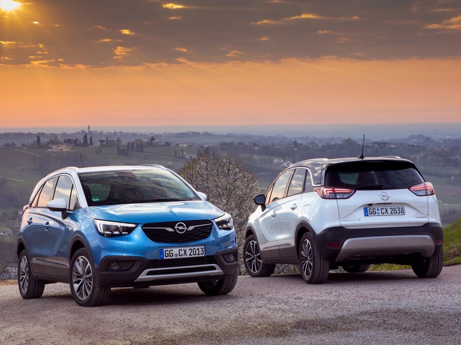 Тихий кроссовер. Opel Crossland x 2018. Opel Crossland 2022. Opel Crossland 2023. Опель кроссовер 2013.