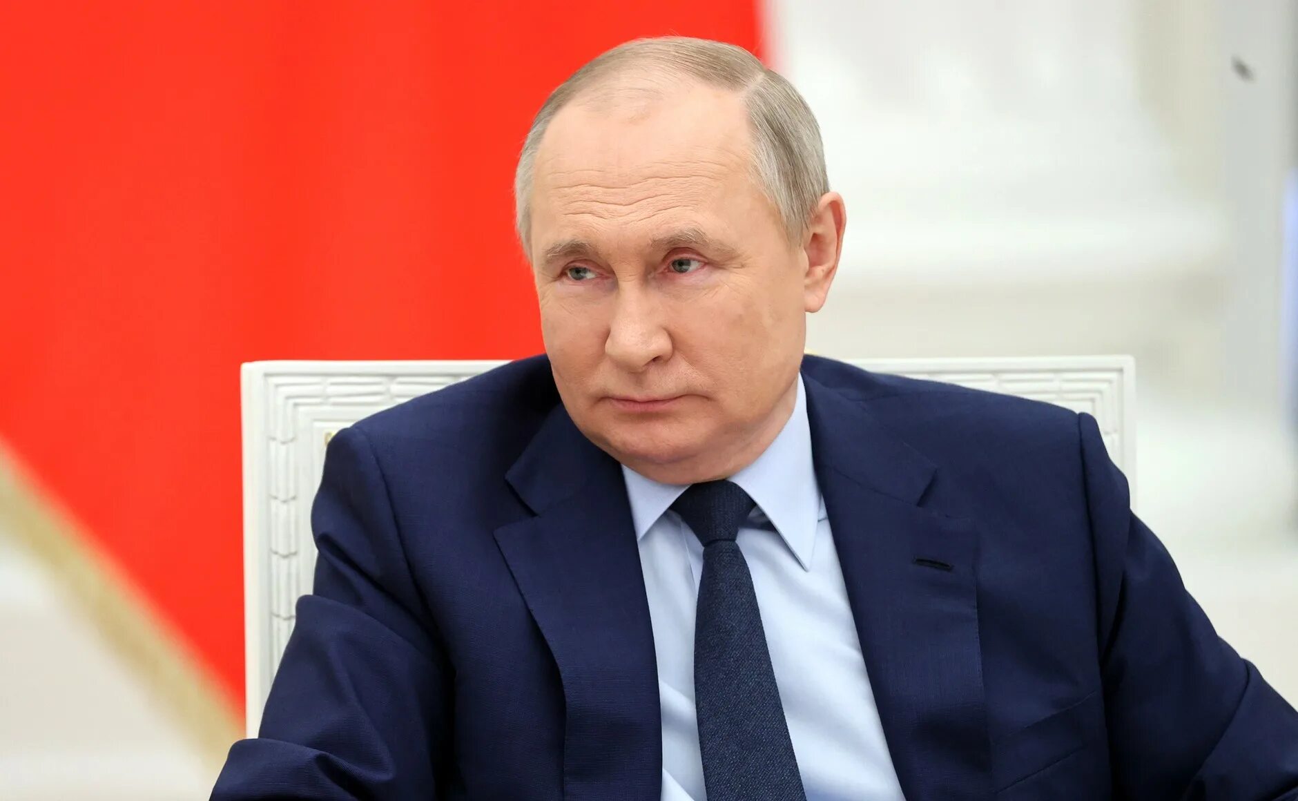 Путин: ради экономического роста нельзя жертвовать соцпрограммами - РИА Новости,