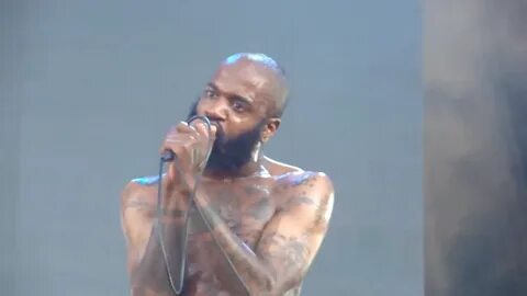 Death Grips push the sonic boundaries on the instrumental Fashion Week.