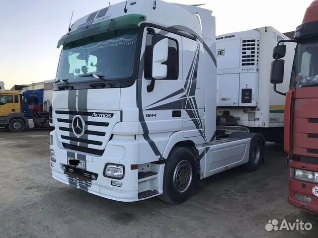 Мерседес 1841 тягач. Mercedes-benz actros 1844 ls. Мерседес актрос 2040 ls. Тягачи мерседес актрос бу на авито. Мерседес-бенц 1846 лс, 2008 год.