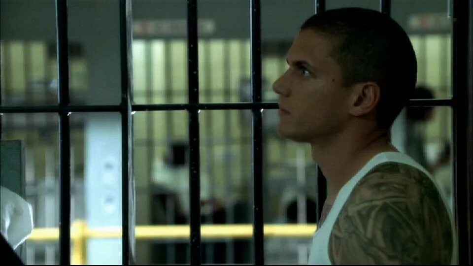 Побег раньше. Джозеф Сикора Prison Break. Побег сериал cute Poison. Cute Poison Майкл Скофилд. Малек побег американский.