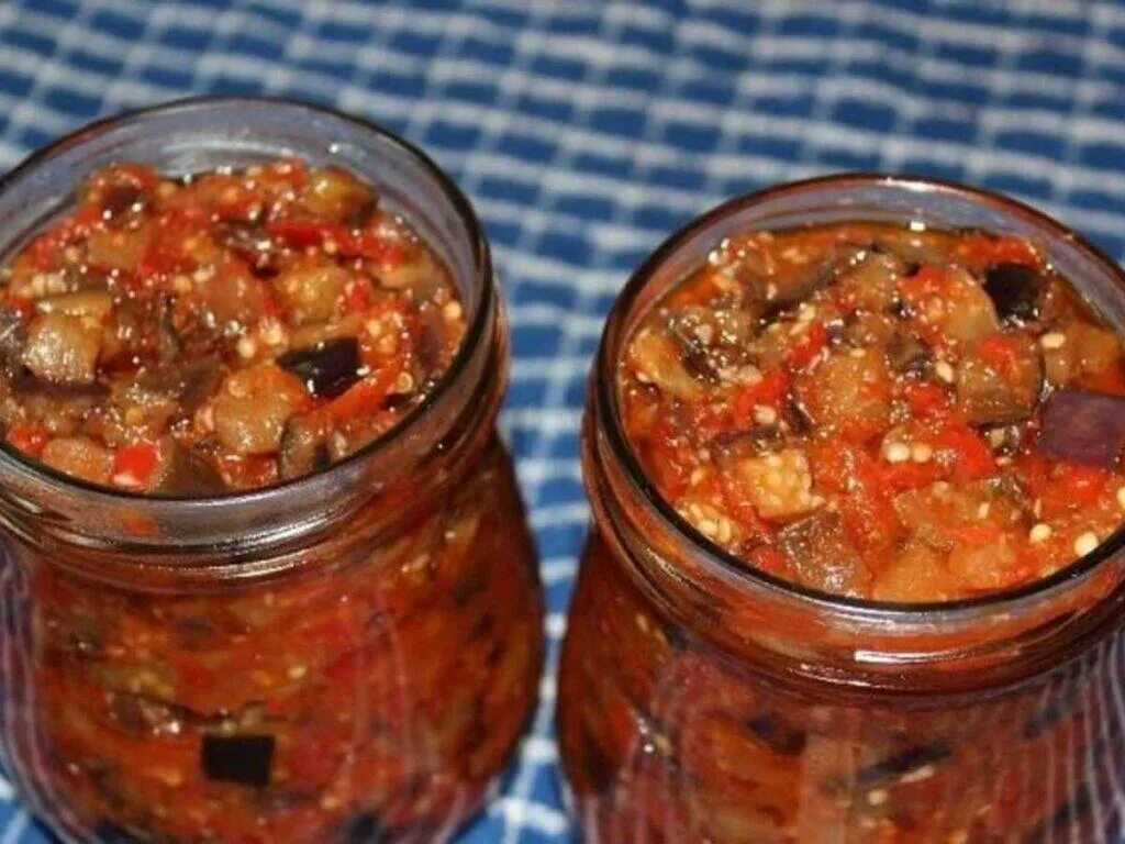 Вкусные баклажаны на зиму простой рецепт. Баклажаны по-грузински острые. баклажаны по-грузински на зиму. баклажаны по грузински с помидорами. баклажаны по-армянски на зиму.